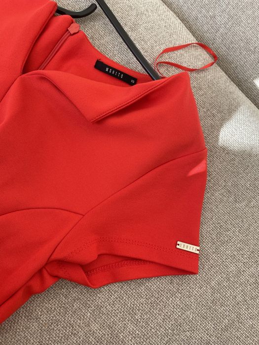 Рокля Mohito цвят корал