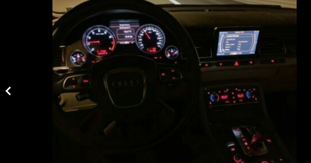 AUDI A8L W12 На части