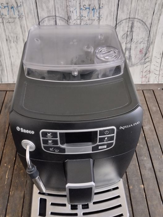Кафе автомат saeco intelia evo
