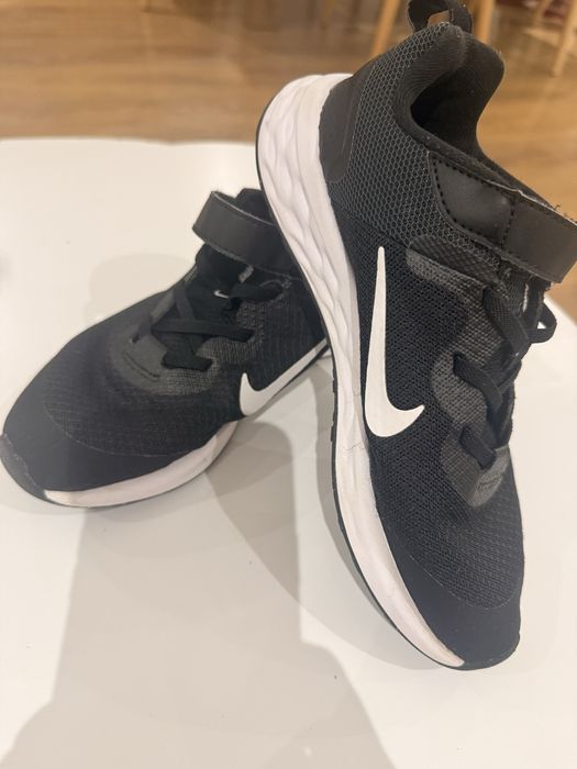 Спорти обувки за бягане-Nike-34номер