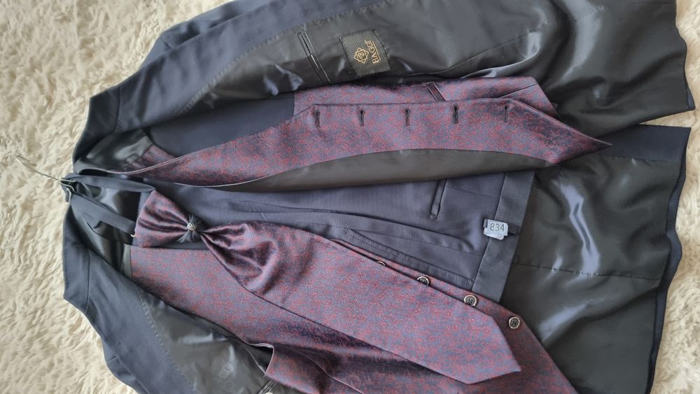 Costum de bărbați ocazie