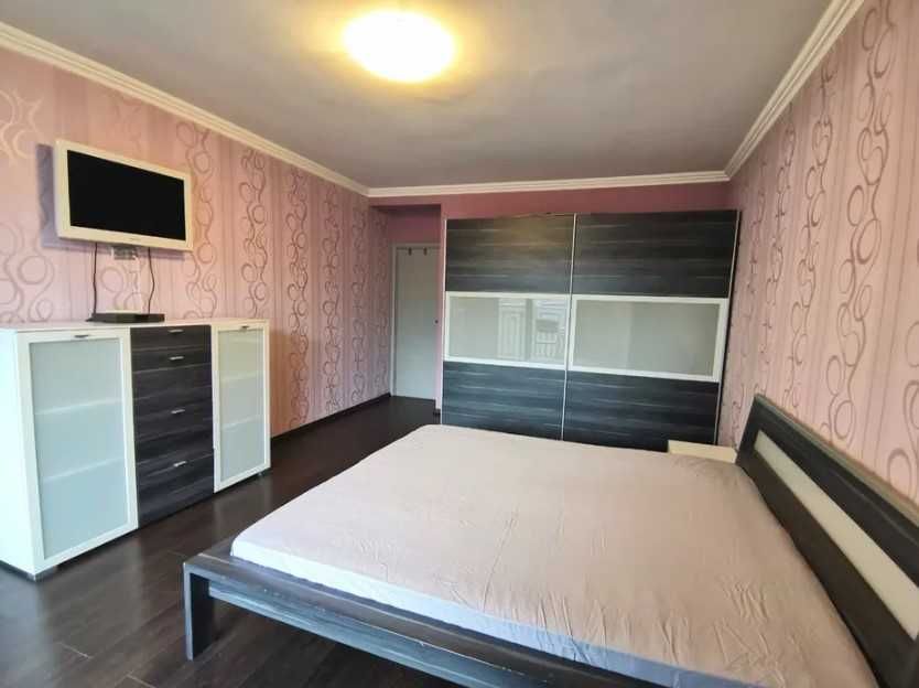 Дава се под наем Двустаен апартамент в София, Зона Б-18 - 77 кв.м за 612 € - Снимка #8