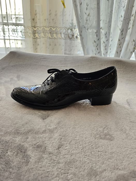 Стилни дамски обувки