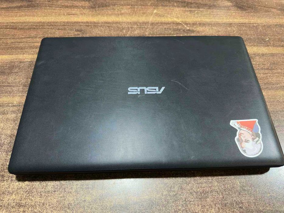 Лаптоп Asus X551C, Intel i3, 500GB, Ram 4GB