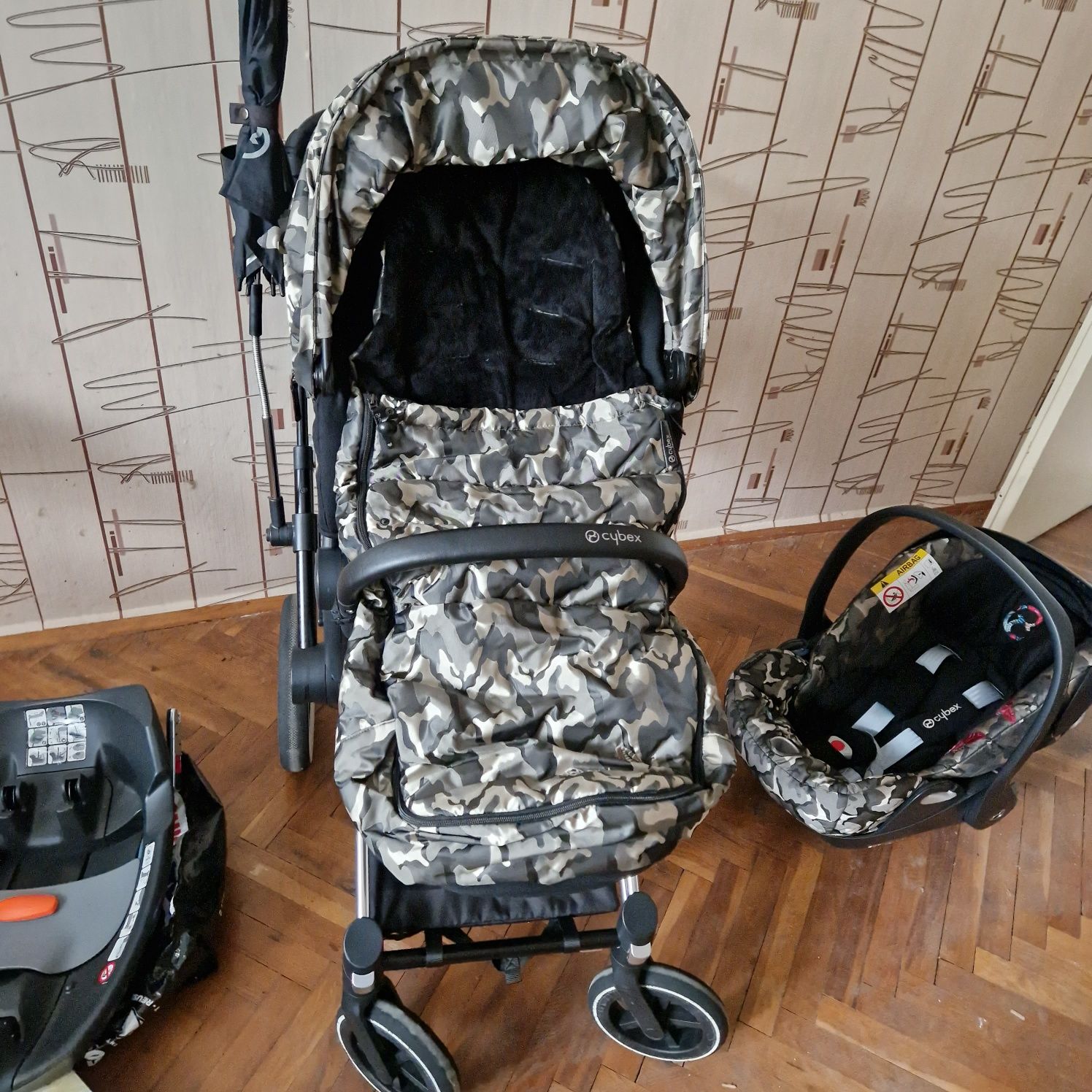 Бебешка количка Cybex Priam Butterfly