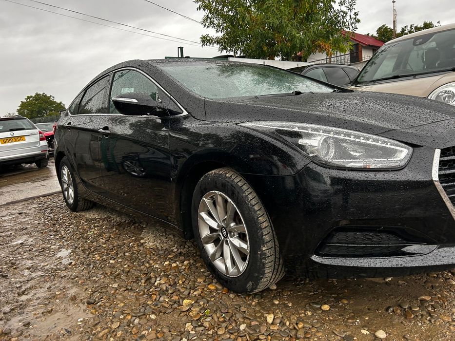 Aripă stânga față Hyundai i40 2016