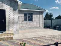 Продам 2 этажный мансардный дом в районе оторвановки малышки.