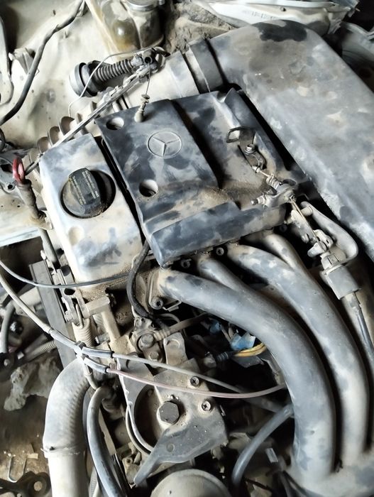 Продам мотор с АКПП на Мерседес 124 ешка