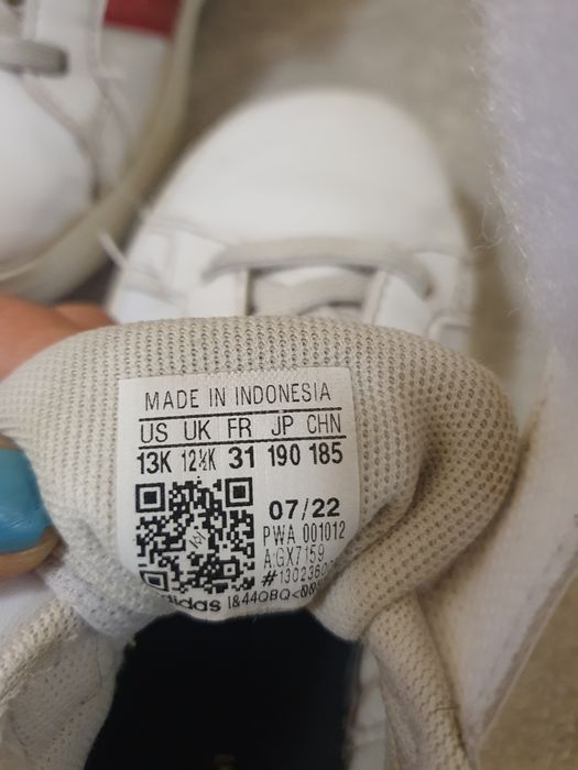 Маратонки adidas 31 n.