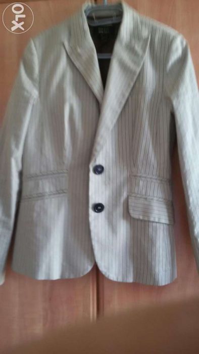 Costum mango fusta si sacou