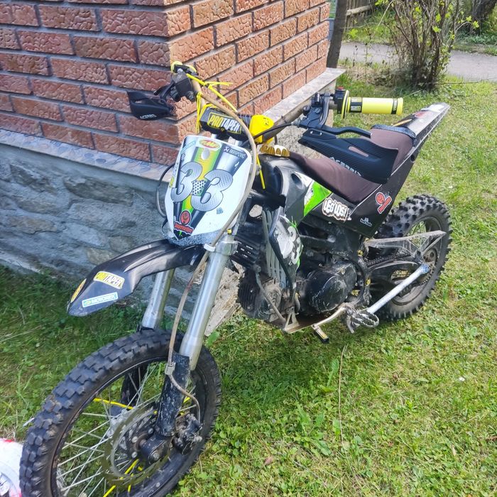 Vând, ,,cross 125cc", carburație răcire pe ulei!
