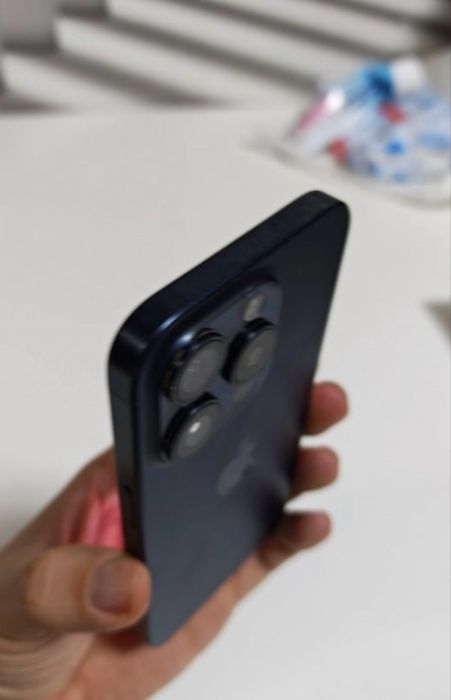 iPhone 15 PRO  256 GB  98% Viata Bateriei