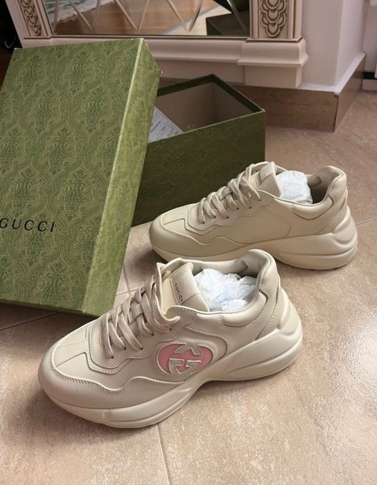 Adidasi Gucci crem