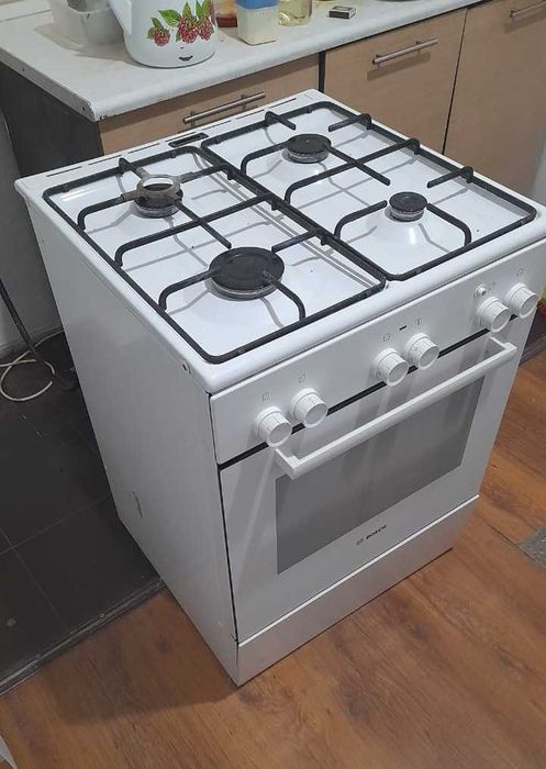 Комбинированная плита Bosch HXA060B21Q