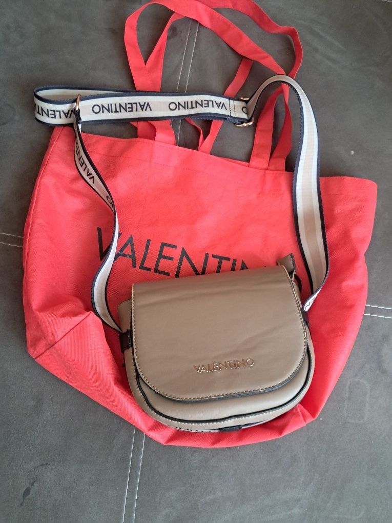 Valentino оригинална чанта