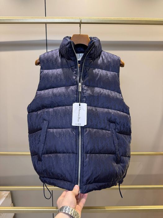 Dior безрукавка синего цвета в наличии!