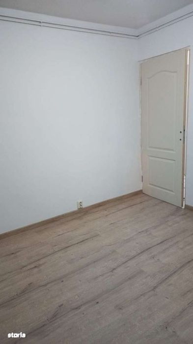ap 3 cam decomandat-zona Lipovei-RENOVAT