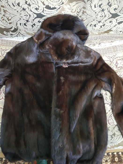 Продам норковую шубу