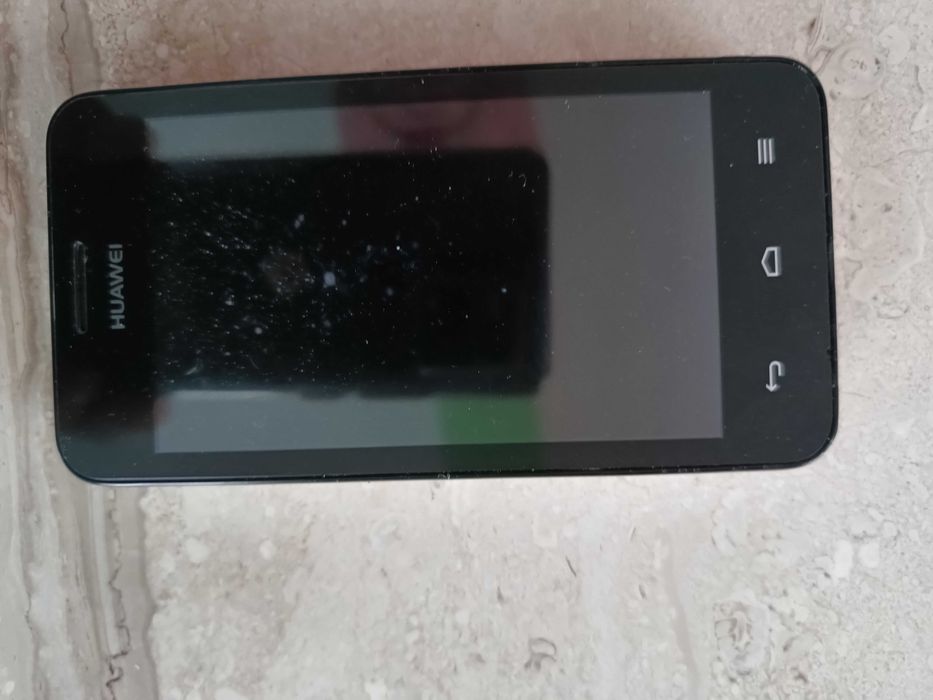 Продавам Смарт Телефон HUAWEI-Y330