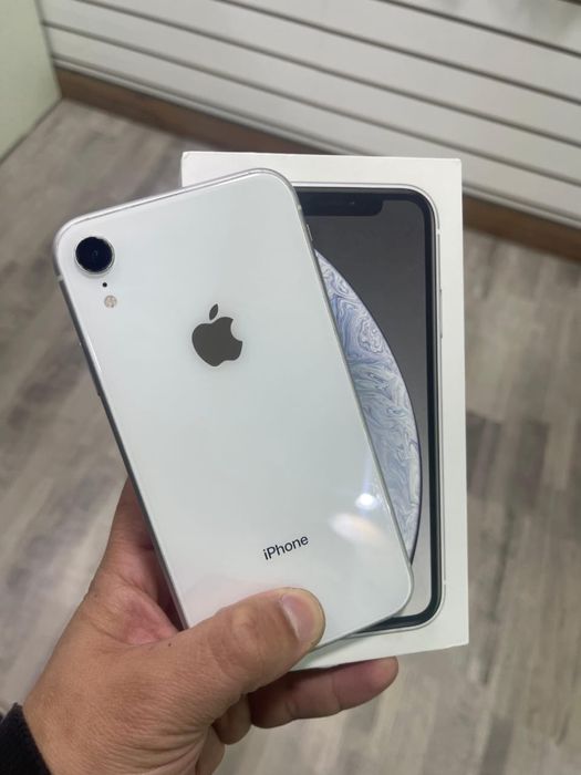 Продам Iphone XR 128 гб