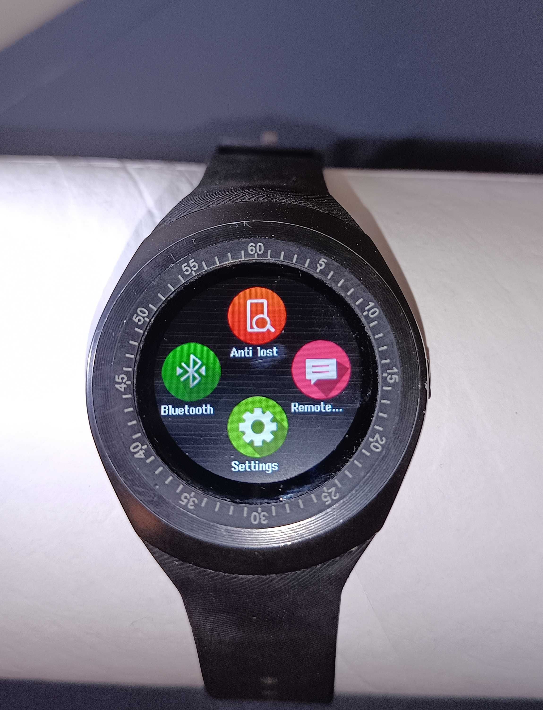 Смарт часовник / Smart watch Alfawise 696 Y1