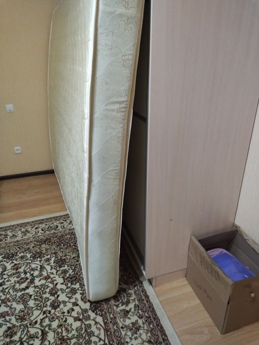 Продам матрас размер. 2 на 180