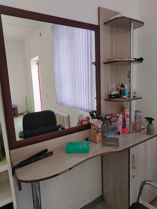 Пастамент для салонов, парикмахерской