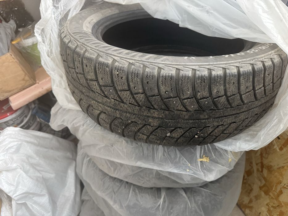 Продам шины зимние р 16
