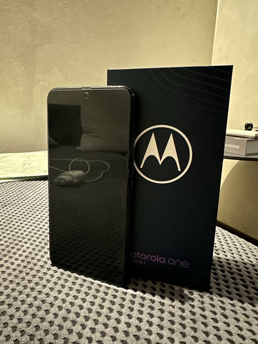 Motorola one fusion plus  128 gb Памет 6gb RAM