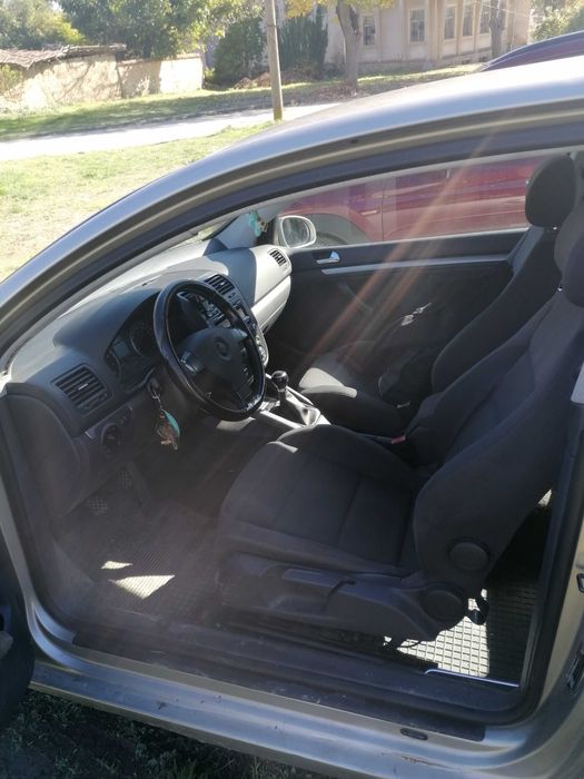 Golf 5 1.6 бензин 102кс