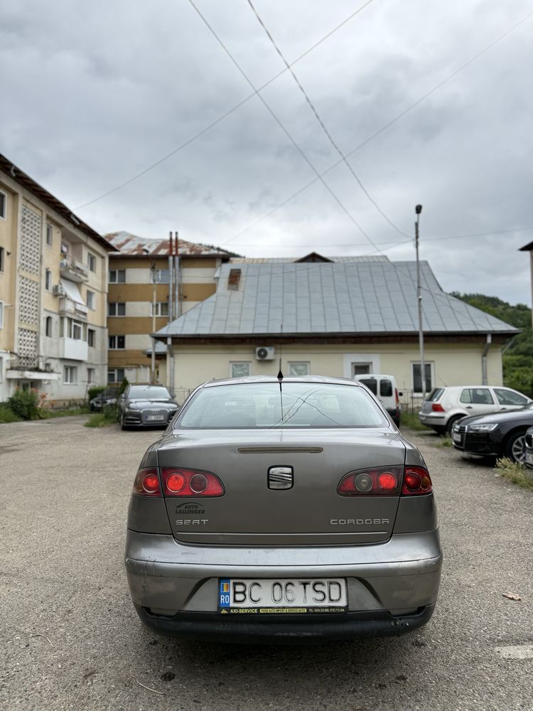 Seat Cordoba - 2.999 lei