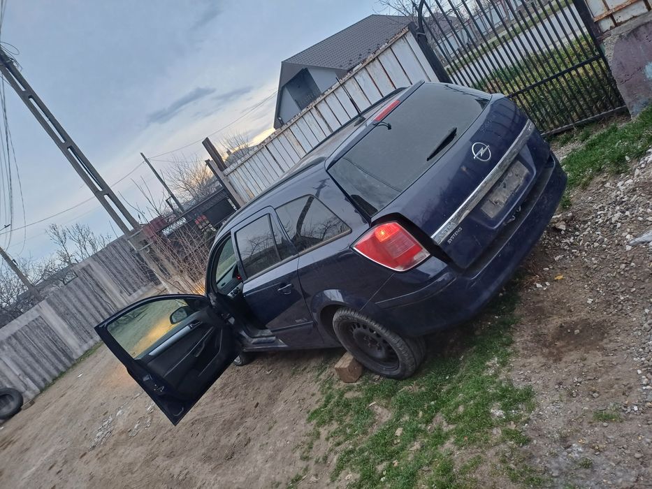 Vand sau dezmembrez motor desel  nr de tel