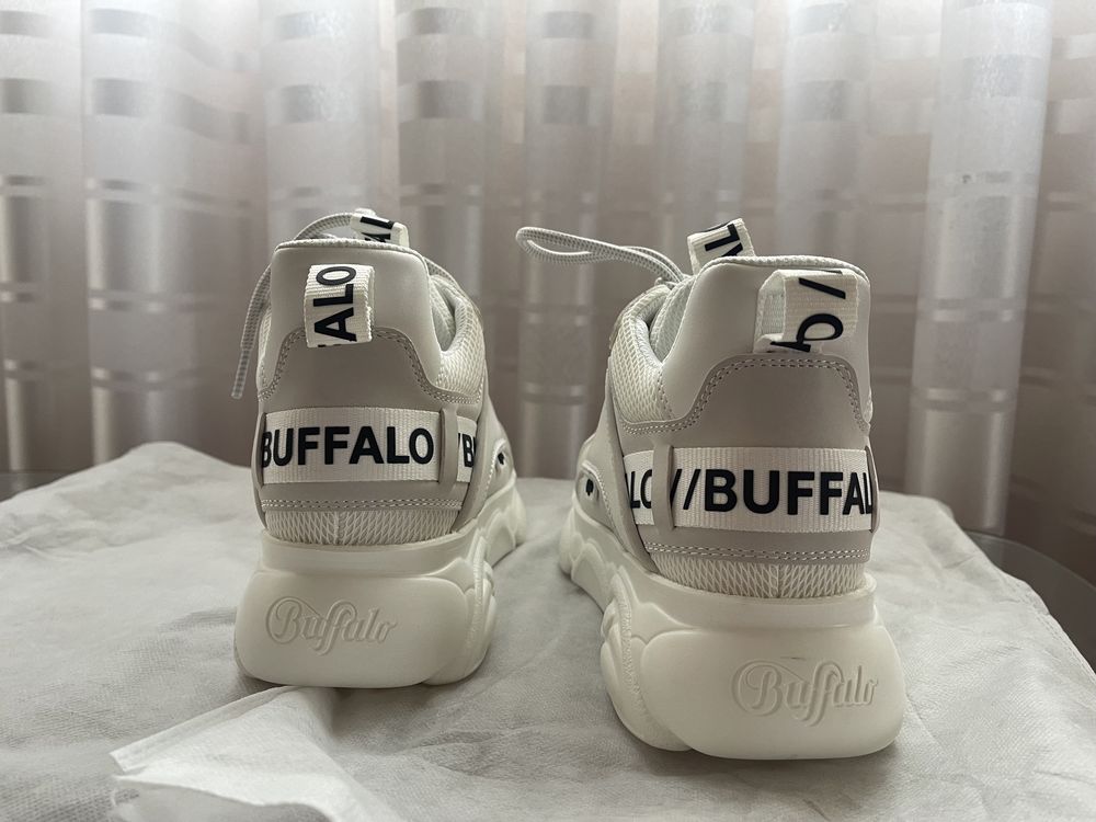 Adidasi Buffalo Originali