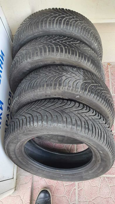 Зимни гуми 4 броя BFGoodrich G-Force Winter 2 185/65/15 dot 2820