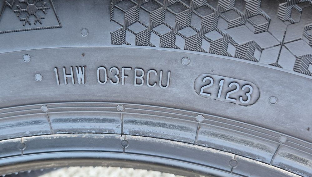 Set 4buc 215/55 R17 94 Continental WinterContact TS870 P M+S iarnă