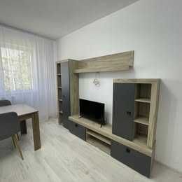 Apartament cu 3 camere de inchiriat