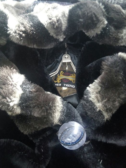 Полушубок с капюшоном 54 р. искуственную импортную- Корея .