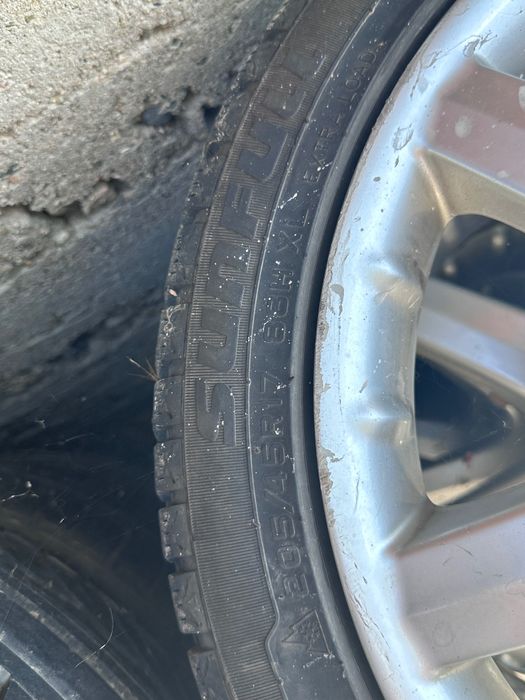 Гуми за Мерцедес