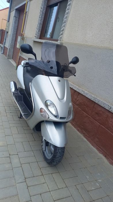 Yamaha Majesty 125