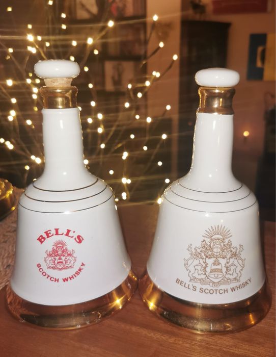 Антикварна чиния духано стъкло ръчно рисувано дизайнер Пеги Кар супер