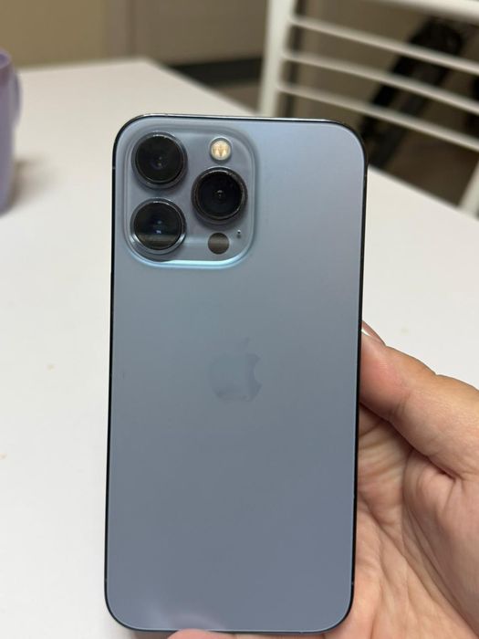 Продаю Iphone 13 pro на 512 мб