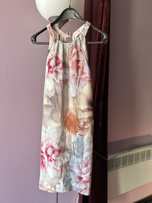 Дамски рокли за различни поводи