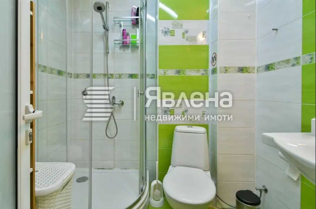 Продава се Двустаен апартамент в Варна, Център - 72 кв.м за 2487 €/кв.м - Снимка #6