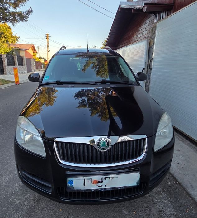 Skoda Roomster 1.9TDI 105CP, an 2008, fără gram de rugina, impecabila