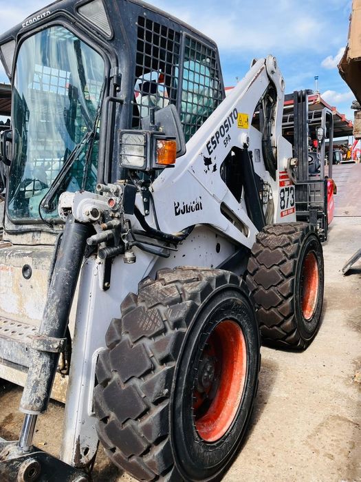 Vând Bobcat 873 din 2003