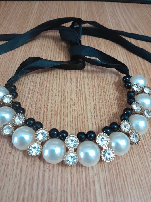 Set: colier fashion, cristale și perle pe șnur + cercei - metal galben