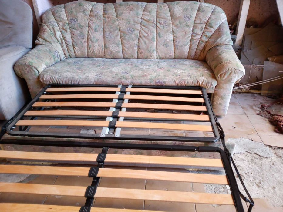 Canapea extensibila pt 2 persoane