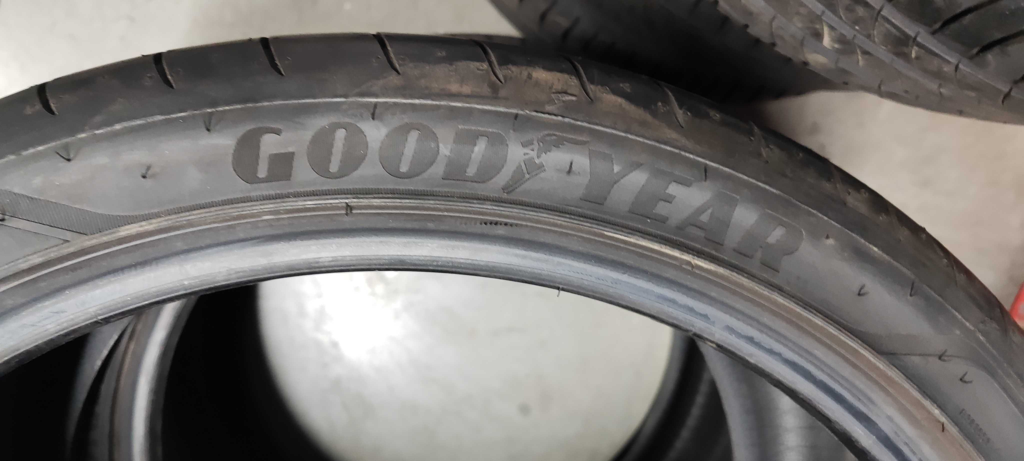 2бр.летни гуми 305/30/21 Goodyear