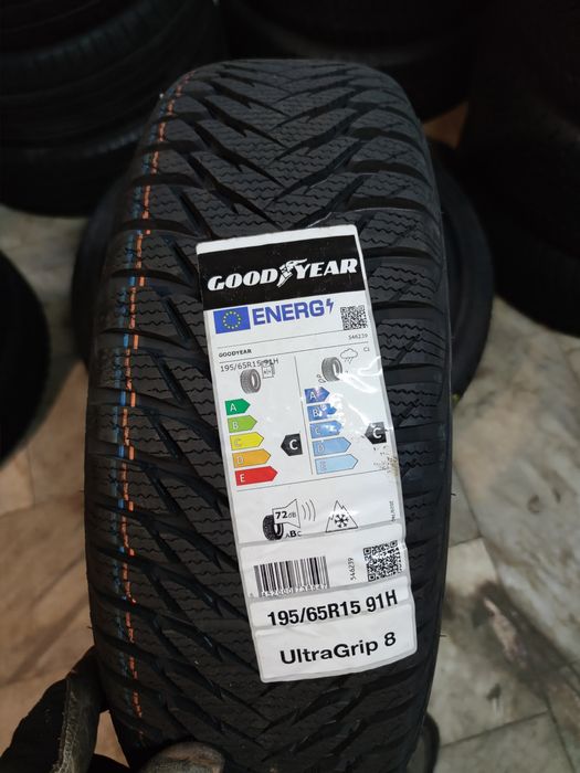 Нови Зимни гуми 195 65 15 - Goodyear