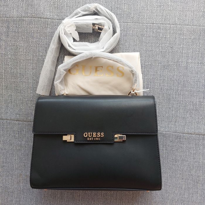 Нова оригинална чанта guess